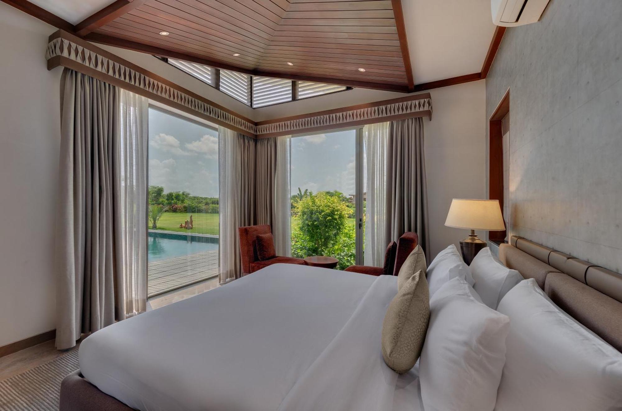 The Fern Royal Farm Resort, Anjār Eksteriør bilde